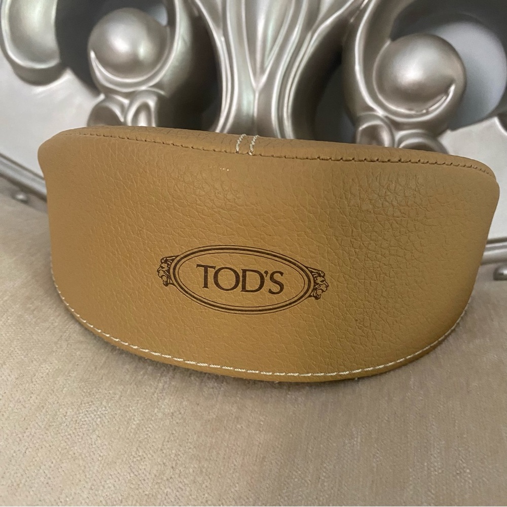TOD’S FAUX  LEATHER SUNGLASSES CASE